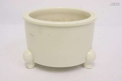 Song style white porcelain tripod censer