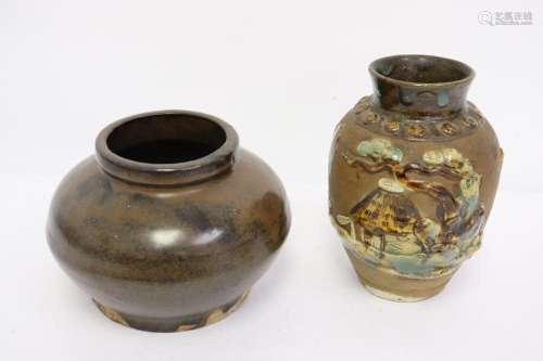 Chinese vintage jar and a fahua style small jar