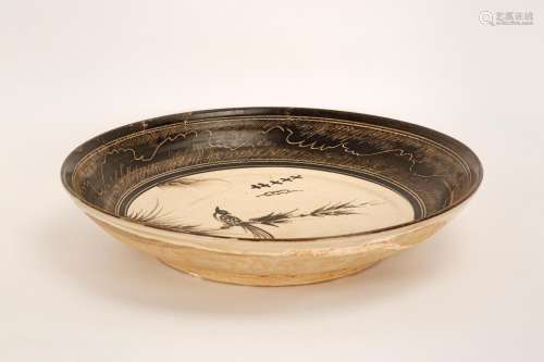 A CIZHOU KILN PORCELAIN DISH PAINTED WITH FLOWER AND BIRD.C6...