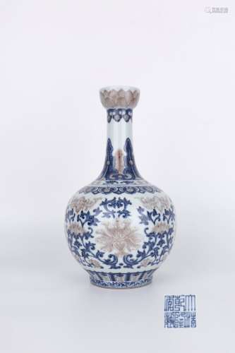 Qianlong Period Blue And White Porcelain Underglaze 