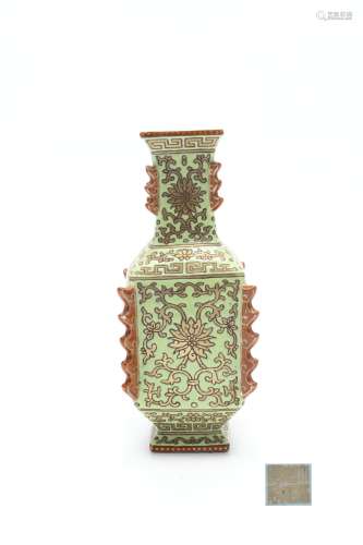 Qing Dynasty Famille Rose Porcelain 