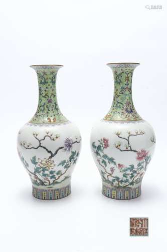 Pair Of Qianlong Period Famille Rose Porcelain 
