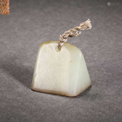 Qing Dynasty Hetian Jade Original Stone Seal