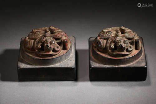 Han Dynasty stone animal head paperweight