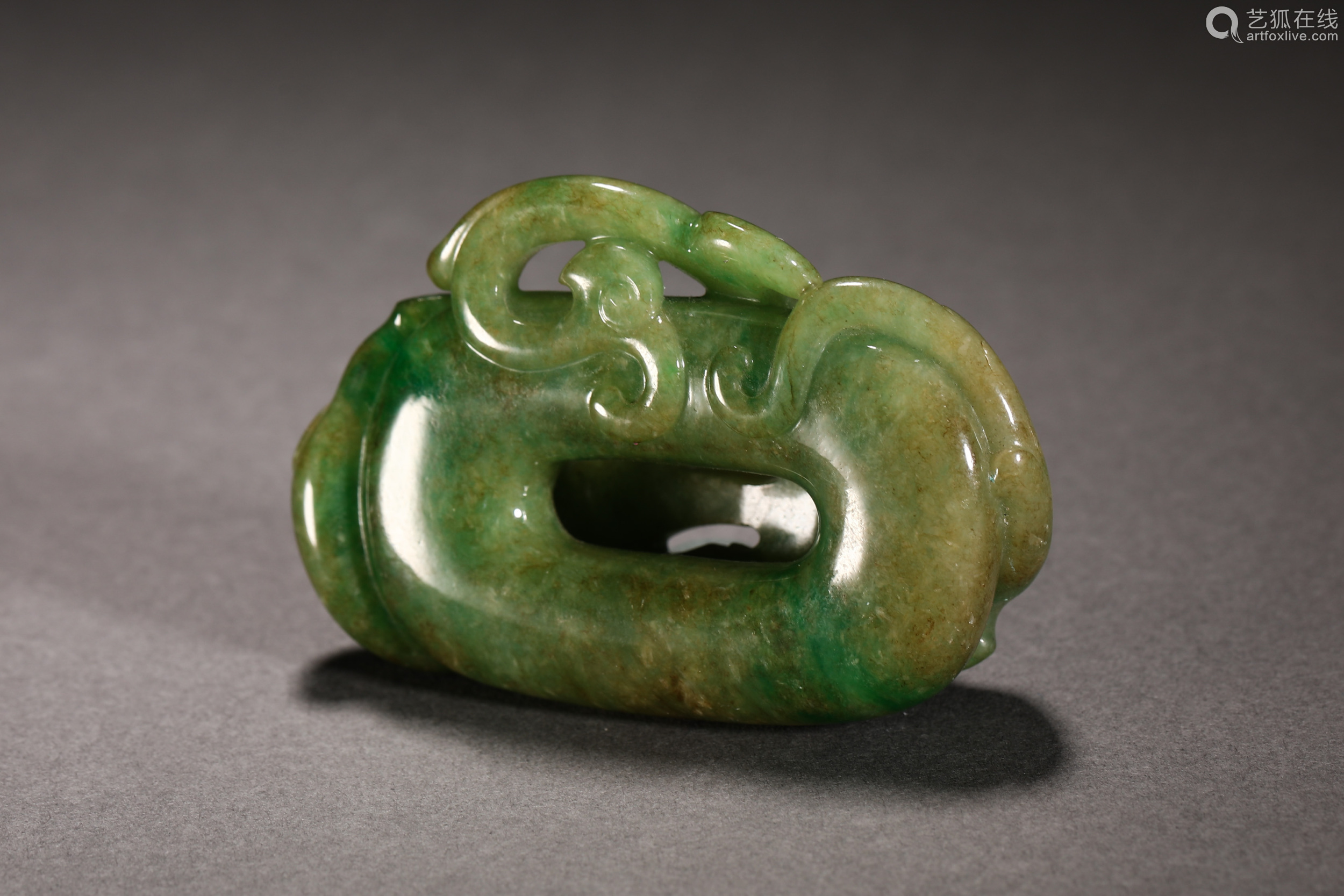 Qing Dynasty Emerald Beast Head Buckle