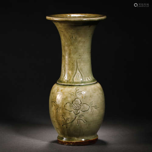 Song Dynasty Celadon Flower Vase