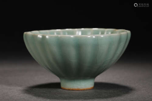 Song Dynasty Celadon Petal Bowl