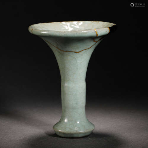 Song dynasty Ru kiln bucket hat vase