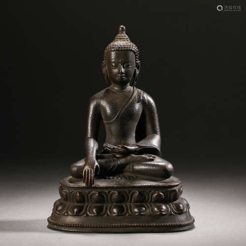 Qing Dynasty Bronze Statue of Sakyamuni Buddha