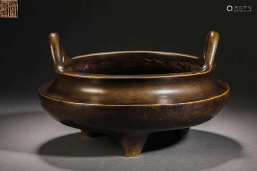 Qing Dynasty Bronze Three-legged Stove with Two Ears