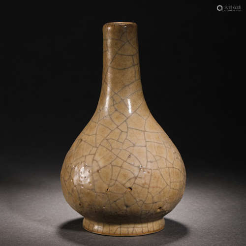 Song Dynasty Official Kiln Bottle