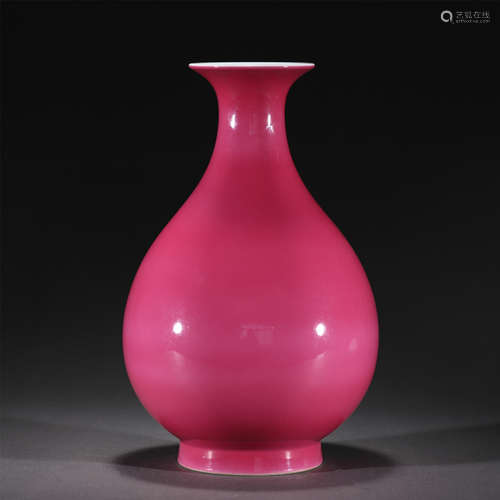 A CARMINE RED GLAZE PORCELAIN VASE, GUANGXU