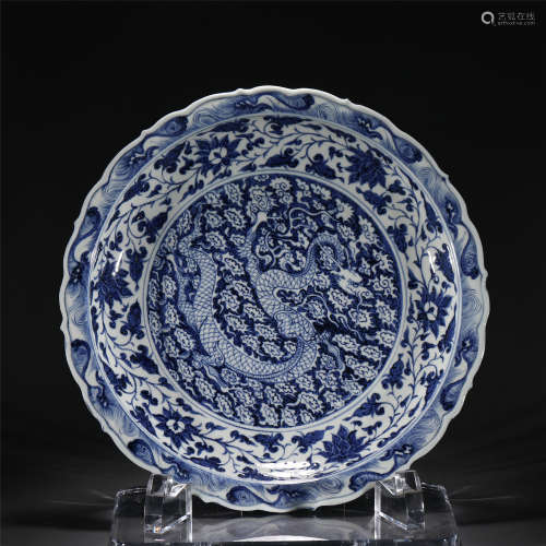 A BLUE AND WHITE PORCELAIN DISH,YUAN