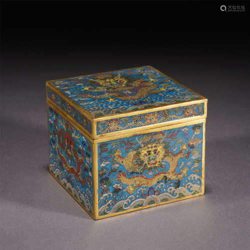 AN ENAMEL GILDING DRAGON PATTERN SEAL BOX,QING