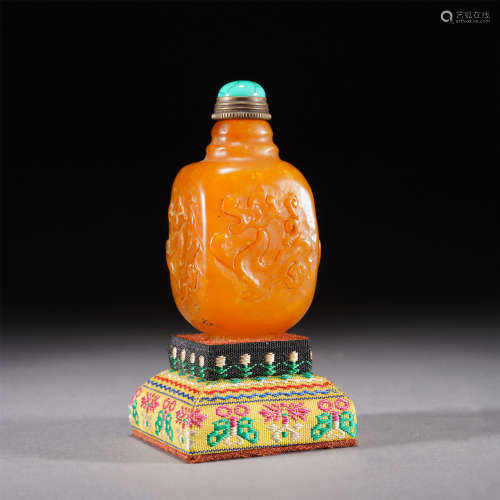 A SOAPSTONE SQUARE SNUFF BOTTLE,QING