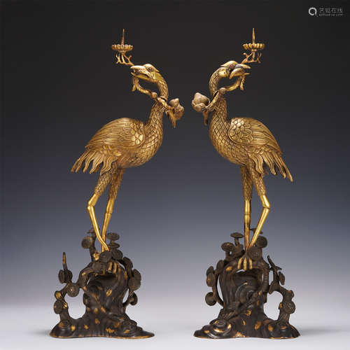 A PAIR OF GILT BRONZE CRANE PALACE LANTERN,QING