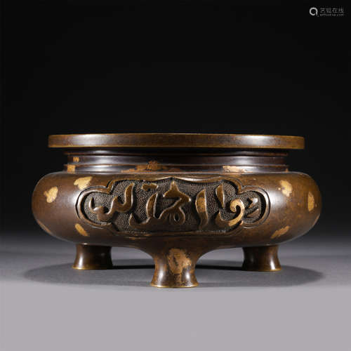 A BRONZE TRIPOD CENSER,QING