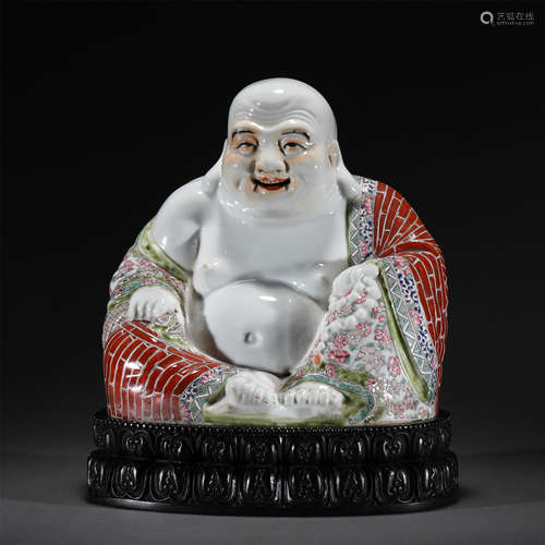 A FAMILLE ROSE PORCELAIN MAITREYA BUDDHA