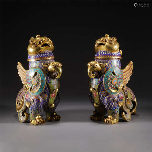A PAIR OF CLOISONNE BEAST INCENSE CAGES,QING