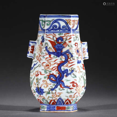 A WUCAI GLAZE PORCELAIN DRAGON PATTERN VASE,LONGQING