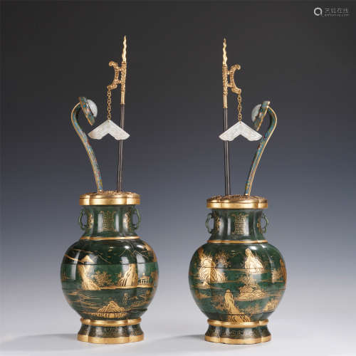 A PAIR OF JASPER WITH GOLD PAINTED DOUBLE-GOURDS VIEWS VASES...