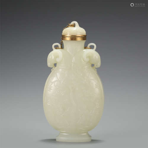 A DOUBLE RAM HEAD EARRS JADE BOTTLE WITH COVER