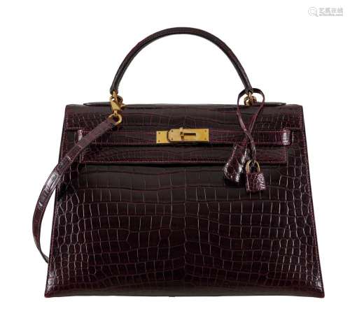 HERMÈS Circa 1980 Sac KELLY Sellier 32 Crocodile d'estua...