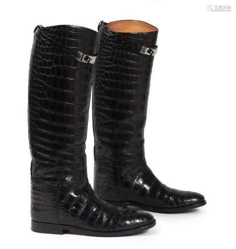 HERMÈS Paire de bottes JUMPING Alligator mat noir (Alligator...