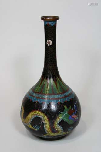 Vase mit Drachendekor, Porzellan, China