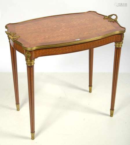 SORMANI Paul (1817 - 1877) Petite table volante de style Tra...