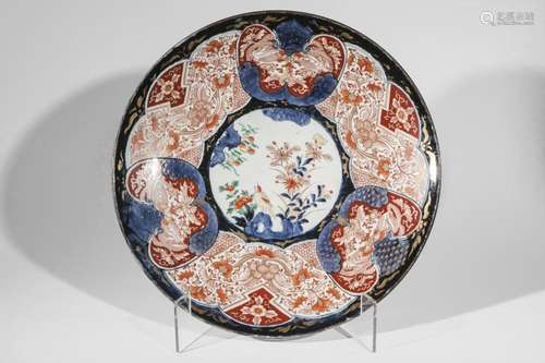 Plat en porcelaine Imari