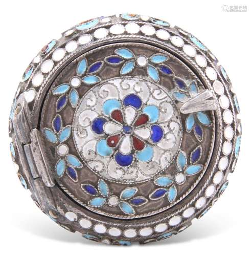 A RUSSIAN SILVER AND ENAMEL PILL BOX, 84 standard, bun-shape...