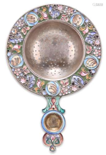 A RUSSIAN SILVER AND ENAMEL TEA STRAINER, Second Kokoshnik, ...