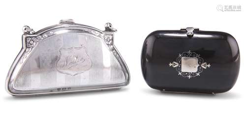 A GEORGE V SILVER EVENING PURSE, maker's mark indistinc...