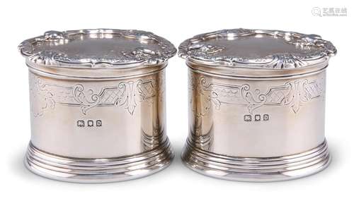 A PAIR OF GEORGE V SILVER BOXES, lacking maker's mark, ...