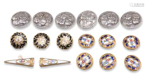 A SET OF SIX EDWARDIAN SILVER BUTTONS, by Levi & Salaman...