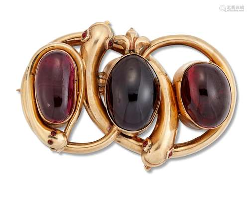 A CARBUNCLE GARNET BROOCH, three garnets within a snake knot...