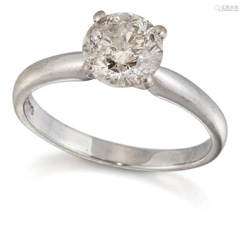 AN 18 CARAT WHITE GOLD SOLITAIRE DIAMOND RING, a round brill...