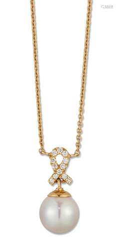 AN 18 CARAT GOLD CULTURED PEARL AND DIAMOND PENDANT NECKLACE...