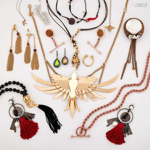 A QUANTITY OF GOOD QUALITY COSTUME JEWELLERY, including THRE...