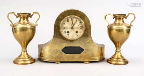 Art Nouveau table clock with 2