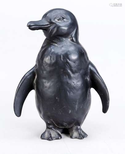 Penguin figure, end of the 20t