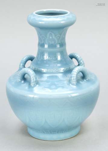 Monochrome vase, China, 19th/2
