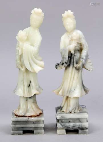 2 courtesans, China, 20th c.,