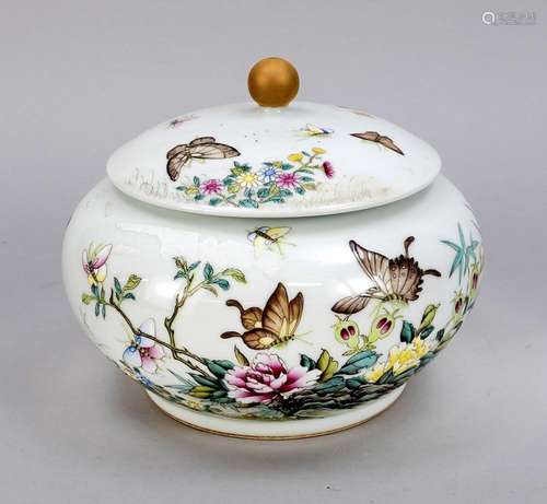 Famille Rose lidded tureen, Ch