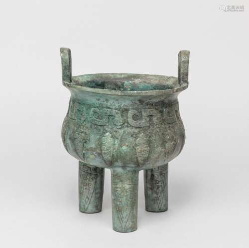 Important Chinese Taotie Mask Censer