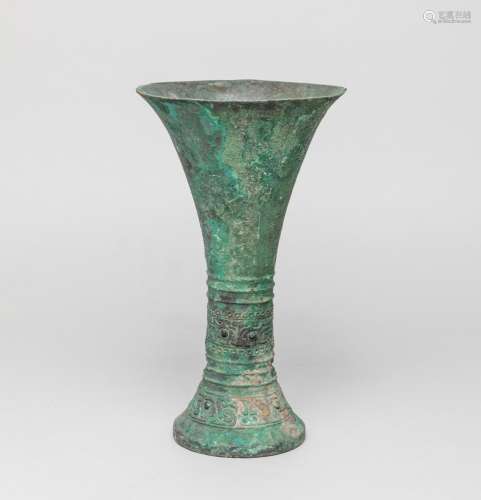 Collectible Chinese Bronze Vase
