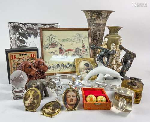 Vintage Art Decors & Sculptures