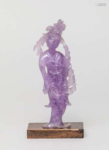 Collectible Chinese Amethyst Table Sculpture