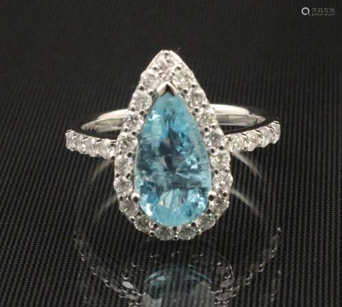 14K AQUAMARINE AND DIAMOND RING; 1.94 CT AQUA